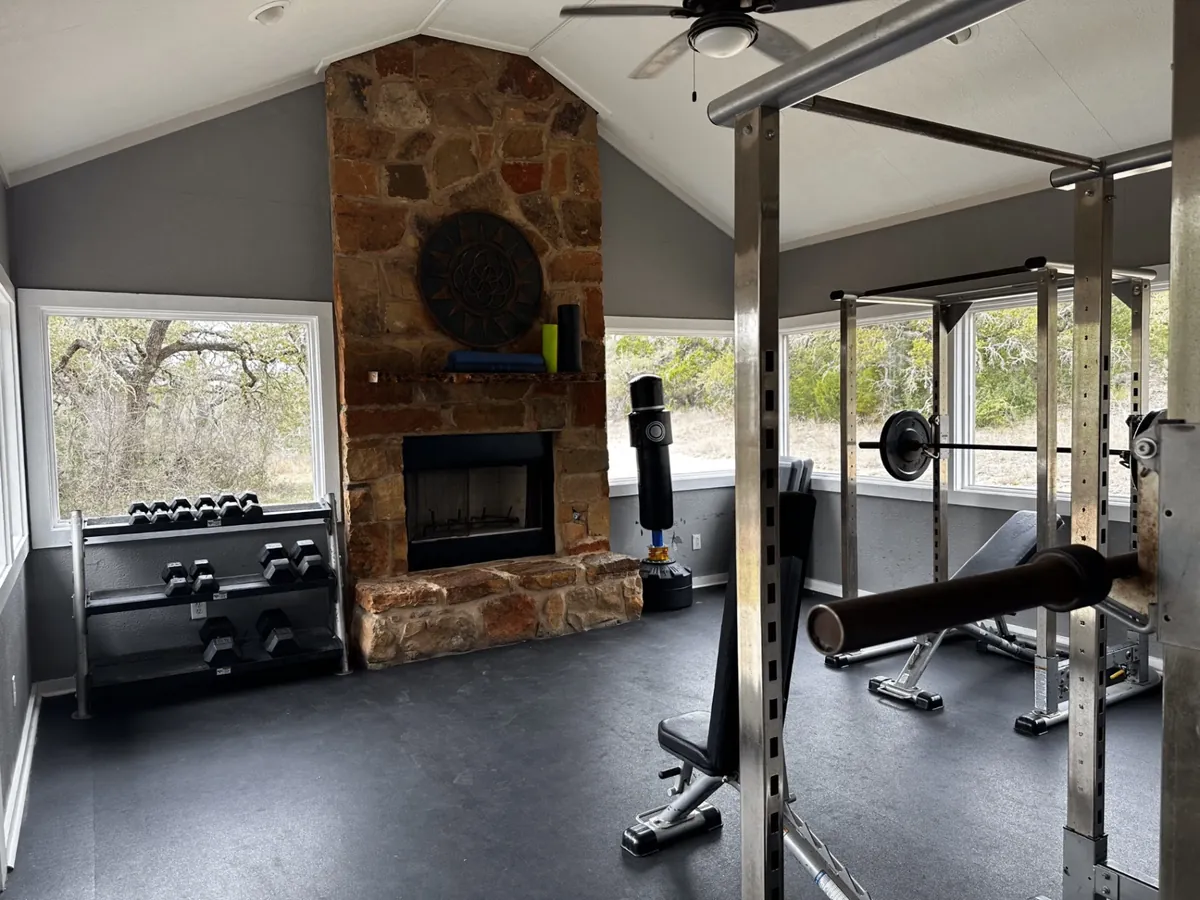 Group therapy and meeting areas